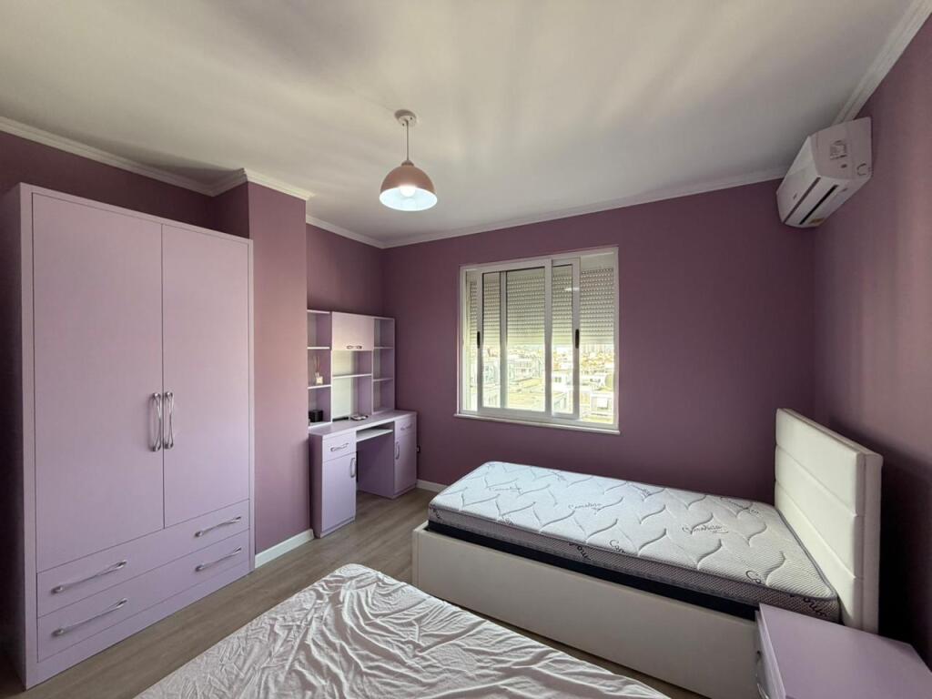 Apartament 2+1 per qira tek Lulishtja tek Komuna e Parisit.