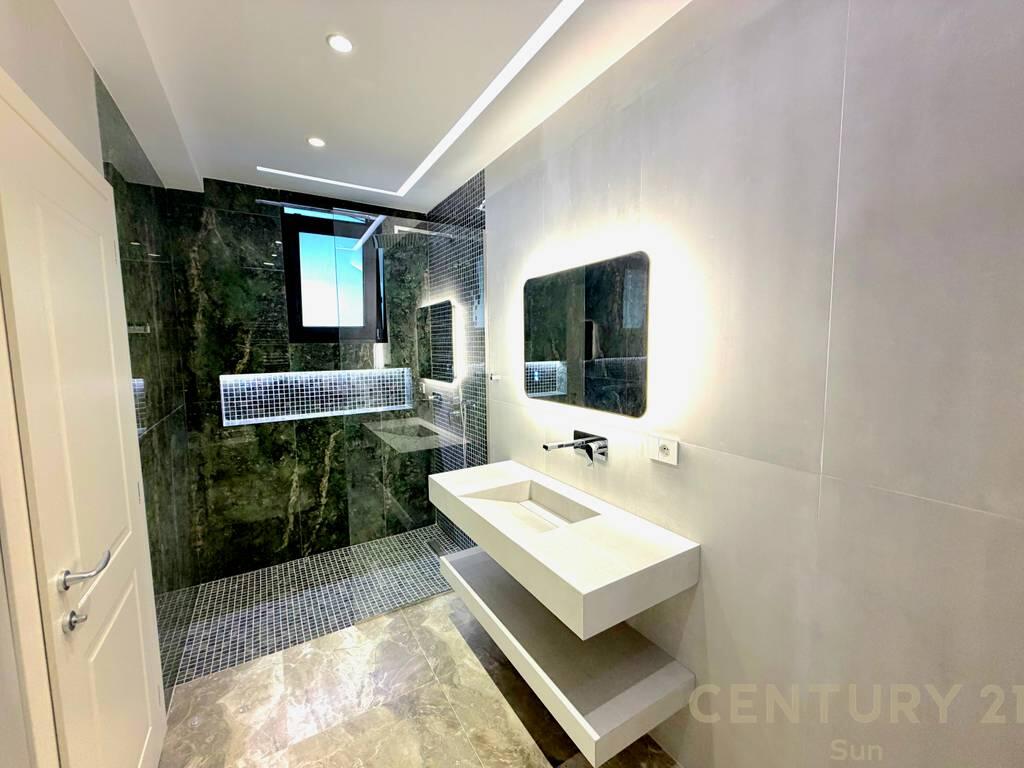 VILLA FOR SALE NEAR TEG 780,000 €