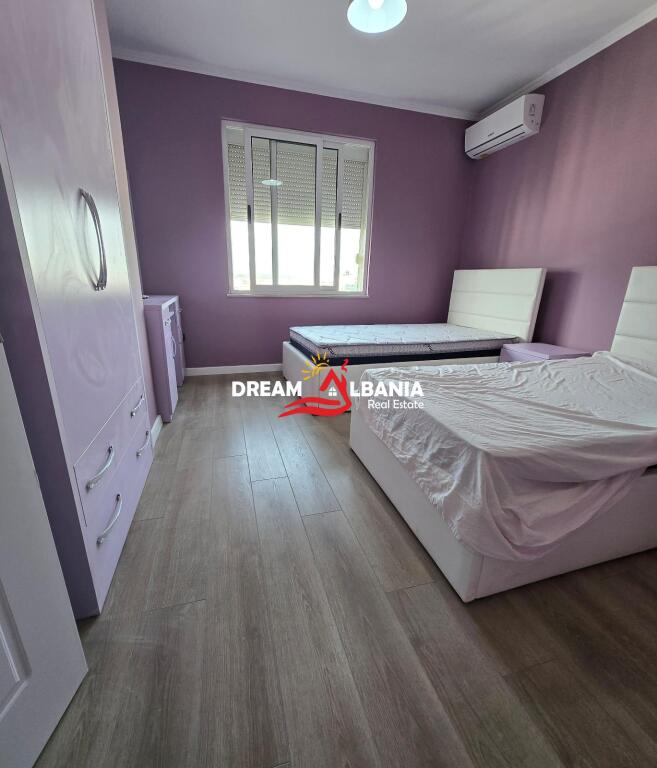 Jepet me qera apartament 2+1 tek Komuna e Parisit, prane Kika 2 (ID 42215428)