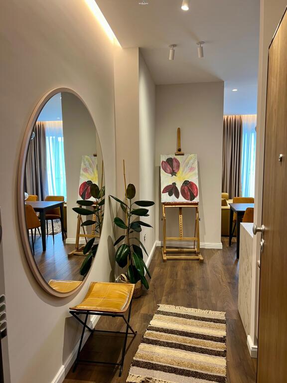 Apartament Me Qera 2+1 Tek Komuna e Parisit (ID B2201512) Tirane