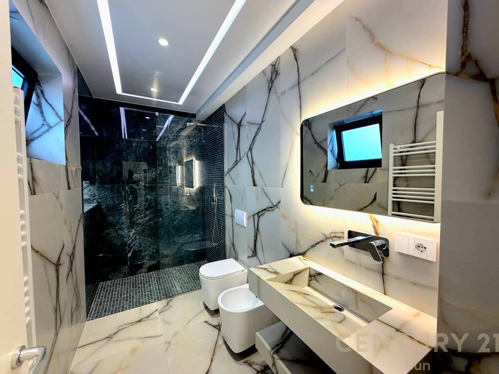 🏡 Villa moderna in vendita vicino a TEG – in un complesso residenziale privato ed elitario!