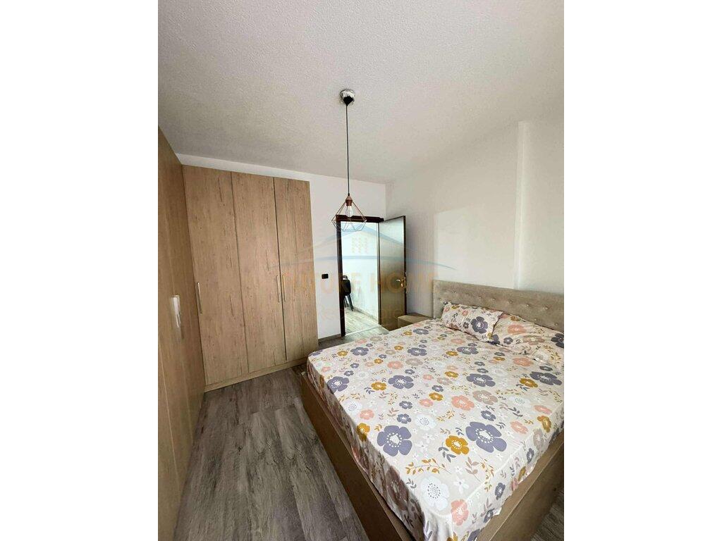 Qera , Apartament 2+1 Ruga Asim Vokshi , Tiranë 550 €,UNA59371