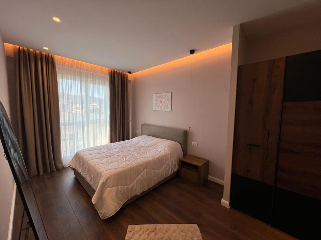 Rent apartment 2+1+2 at the Paris Municipality