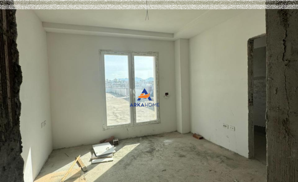 SHITET APARTAMENT 2+1+VERAND+TARRACË “KOMPLEKSI VIND,ALI DEMI” 270.000 EURO