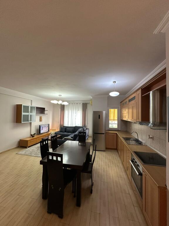 📍 Apartment for rent – Usluga Complex, Near the Former Train Station. Near SPAK