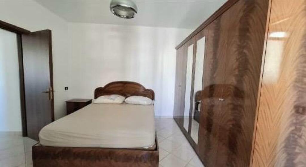 Apartament 2+1+2 me qira në Astir, Tiranë