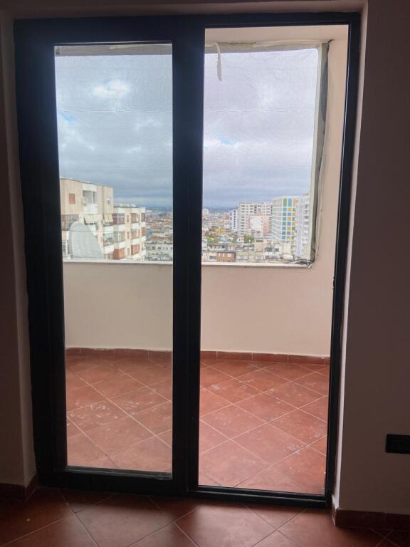 VENDESI APPARTAMENTO 1+1 MARKATA DURRES