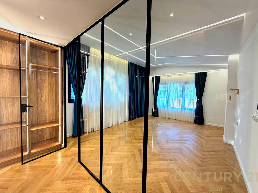 🏡 Villa moderna in vendita vicino a TEG – in un complesso residenziale privato ed elitario!