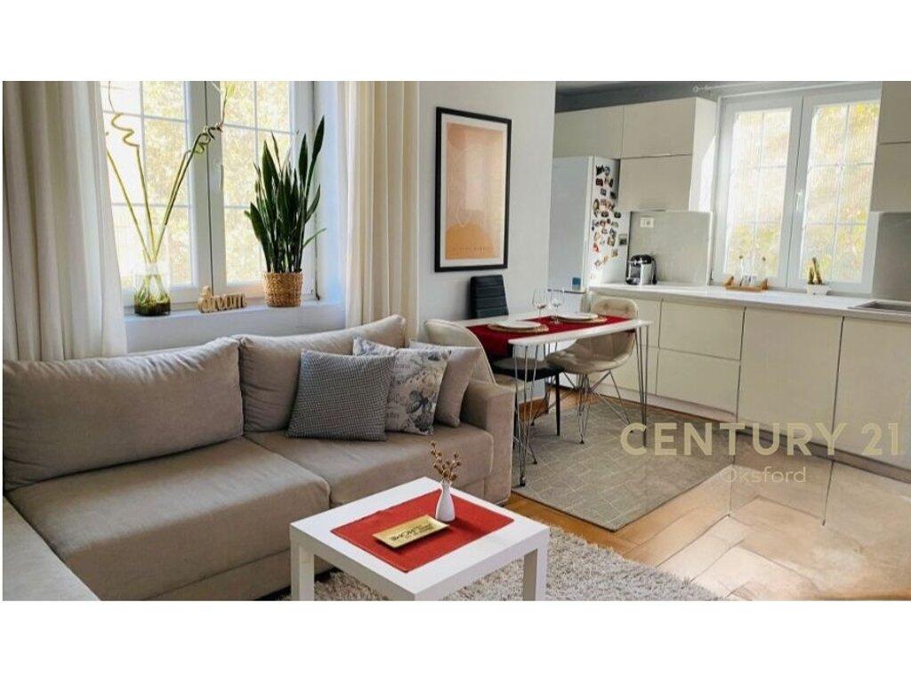 Shitet Apartament 2+1 në zonën e “21 Dhjetorit”, Tiranë!
