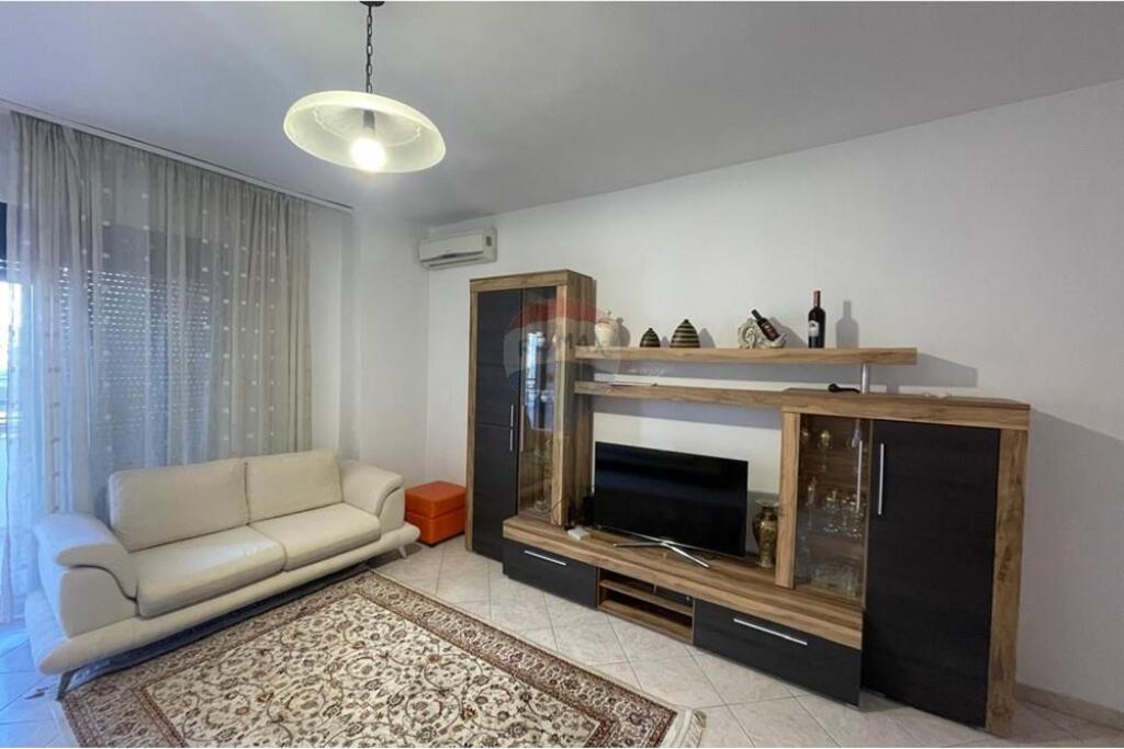 Appartamento moderno in affitto nel cuore di Tirana
