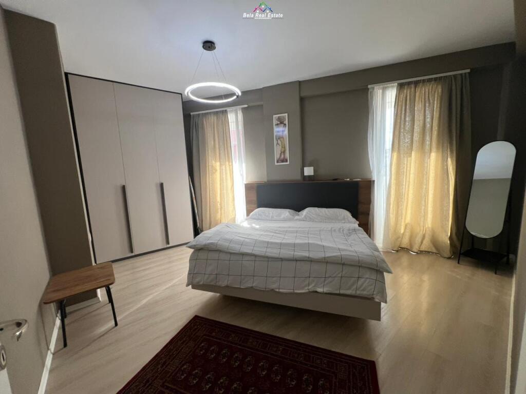 Appartamento In Affitto 1+1 vicino alla Scuola di Balletto (ID B2101212) Tirana