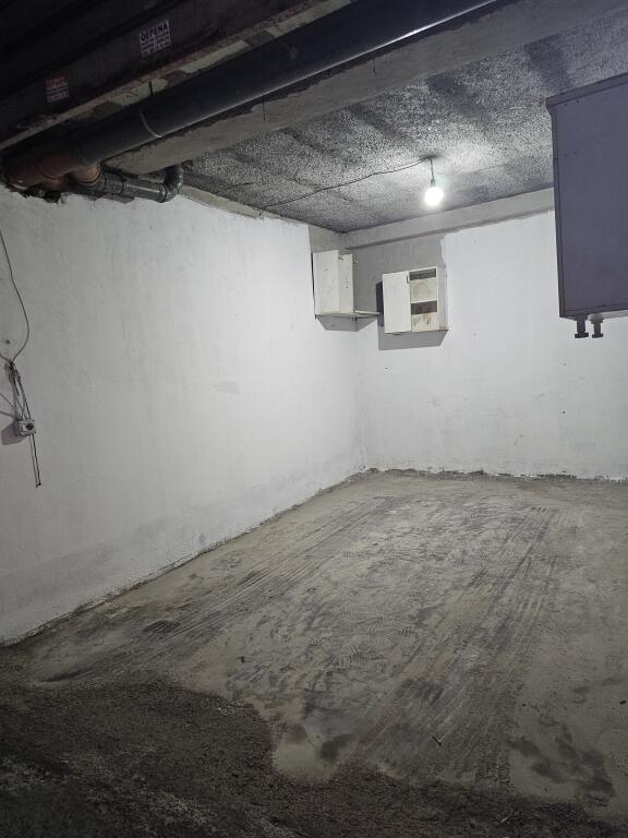 Parcheggio chiuso  nuovo mercato