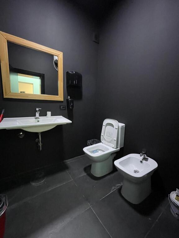 Prone per shitje ne Bllok, per banim ose biznes