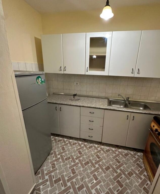 APARTAMENT ME QERA 3+1 BULEVARDI ZOGU 1 55.000 LEKE