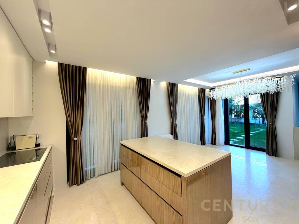 🏡 Villa moderna in vendita vicino a TEG – in un complesso residenziale privato ed elitario!