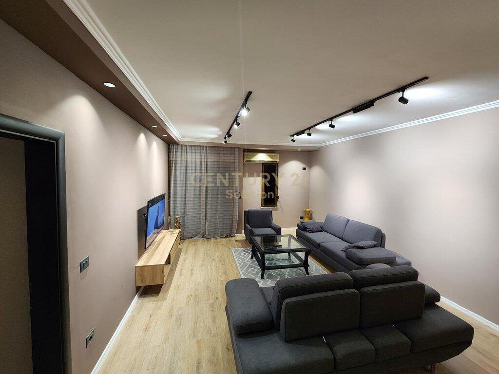 Apartment 3+1+2 for Rent at the “21 Dhjetori” Intersection, Tirana!