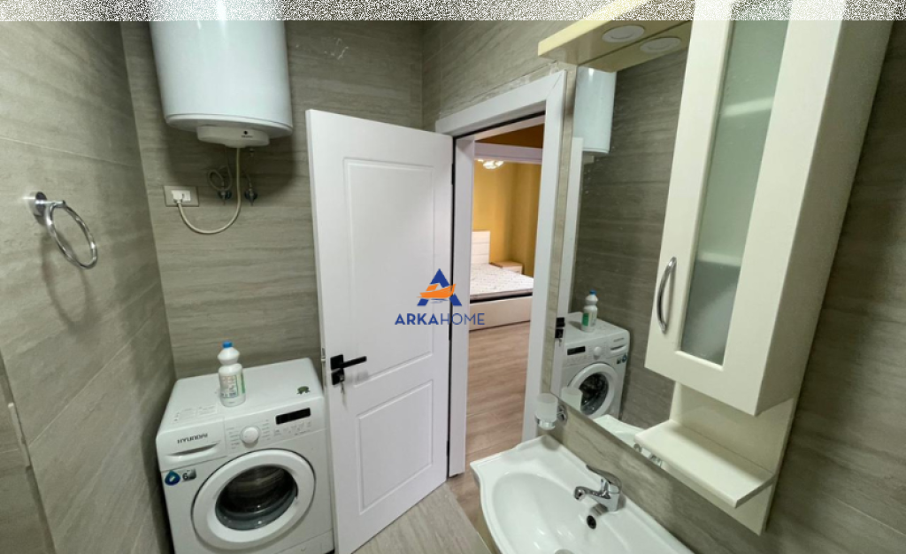 JEPET ME QERA APARTAMENT 2+1+BALLKON "TE KOMUNA E PARISIT" 70000 LEKË