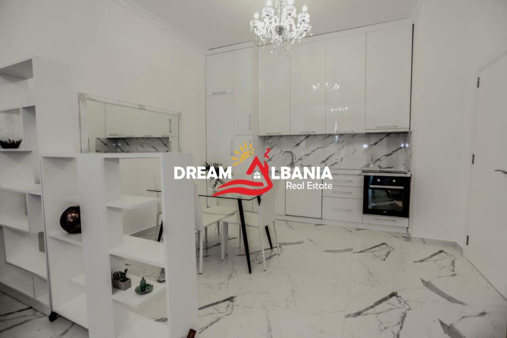 Super Investment Opportunity!!! Apartment for sale on Kavaja street at Square 21 Complex, Tirana (ID 4111661).
