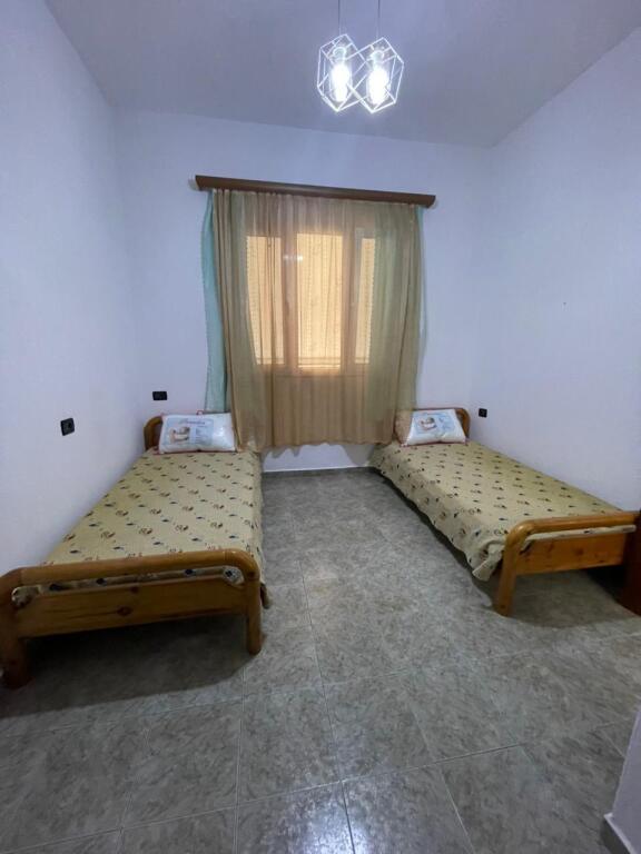 Jepet me qira apartament 2+1 tek Rruga Myslym Keta!!!!