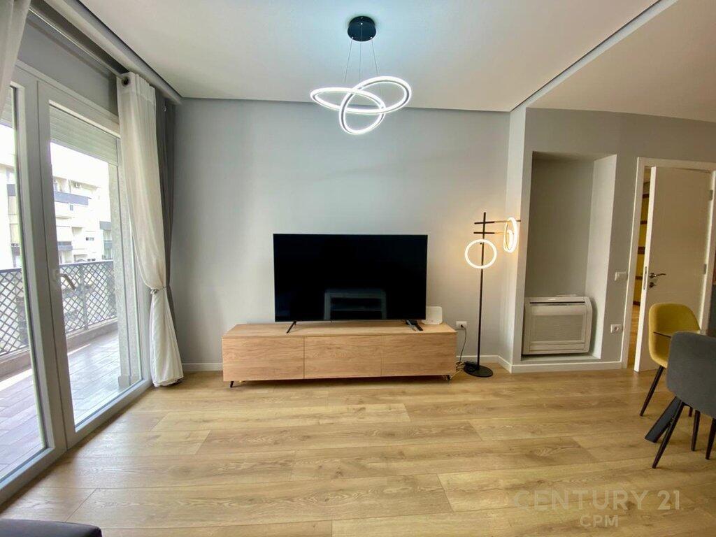 NE KOMUNEN E PARISIT JAPIM APARTAMENT 2+1+2+POST PARKIMI ME QIRA ! 1,100 € /Muaj