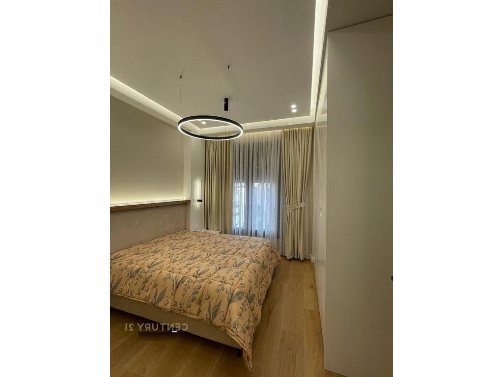 Apartament me qira 1+1 në Rrugën e Kosovareve