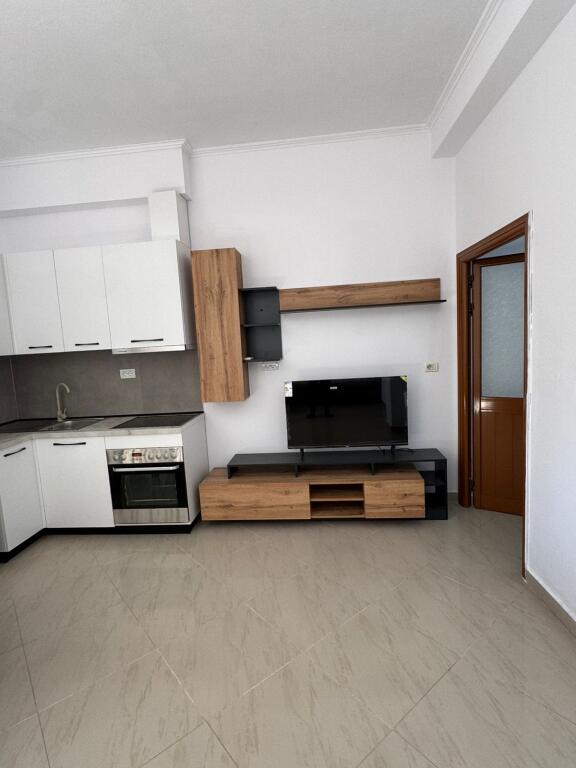 Private house 2+1 for rent at the end of Bulevardi i Ri