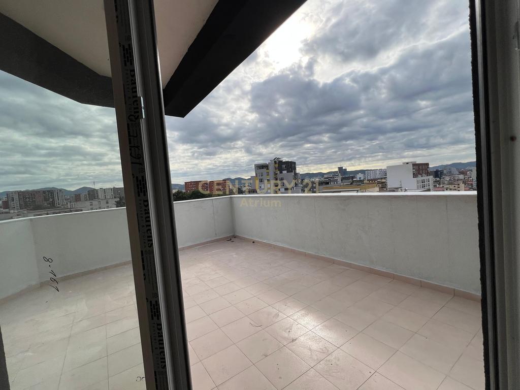 🏡 FOR SALE 2+1 APARTMENT WITH VERANDA – NEAR THE UNITED SCHOOL