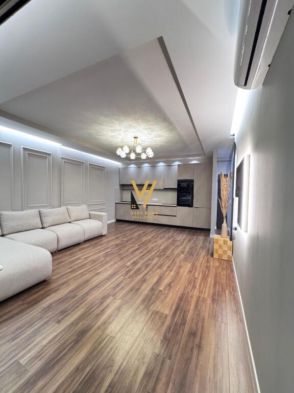 VENDESI APPARTAMENTO 2+1+2 ALLA KOMUNA E PARISIT 285.000 EURO