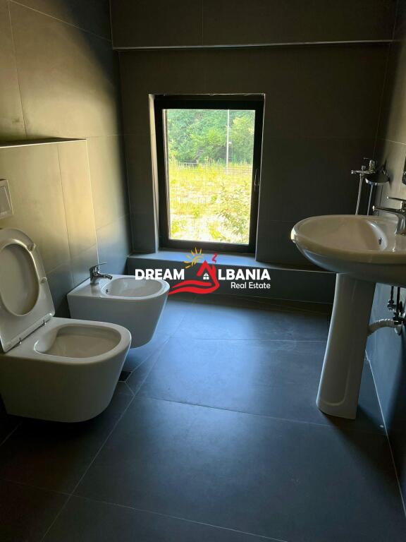 Jepet me qera duplex 3+1+2 dhe parkim tek Residenca Kodra e Diellit 1 (ID 4231385)