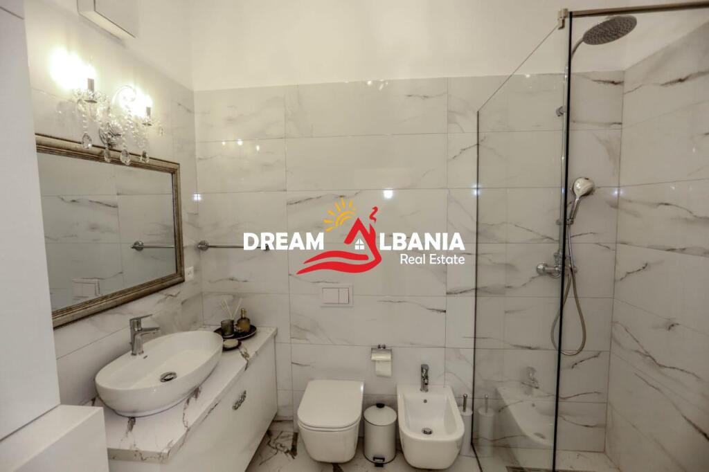 Super Investment Opportunity!!! Apartment for sale on Kavaja street at Square 21 Complex, Tirana (ID 4111661).