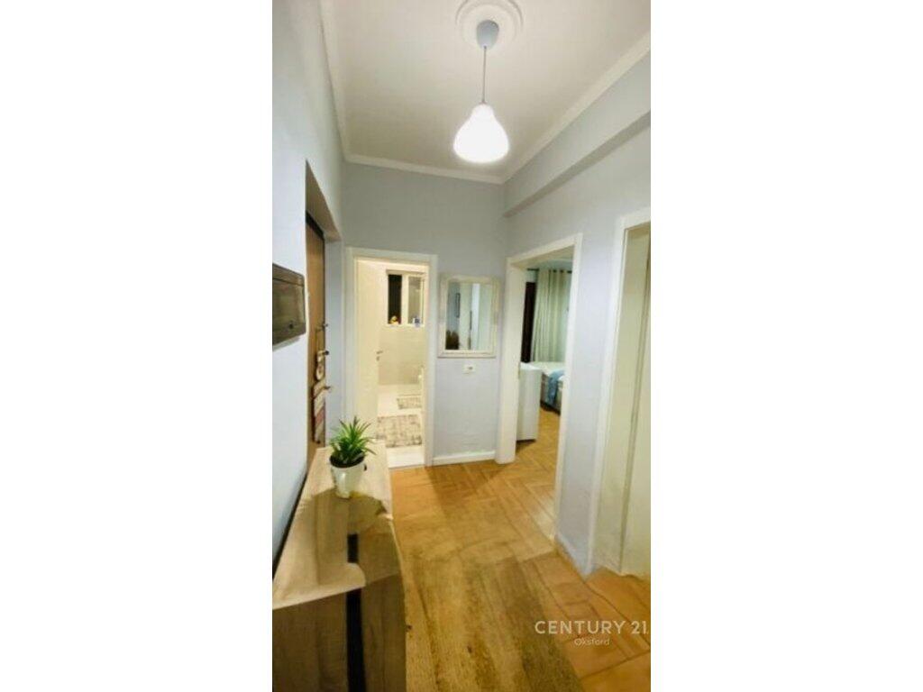 Shitet Apartament 2+1 në zonën e “21 Dhjetorit”, Tiranë!
