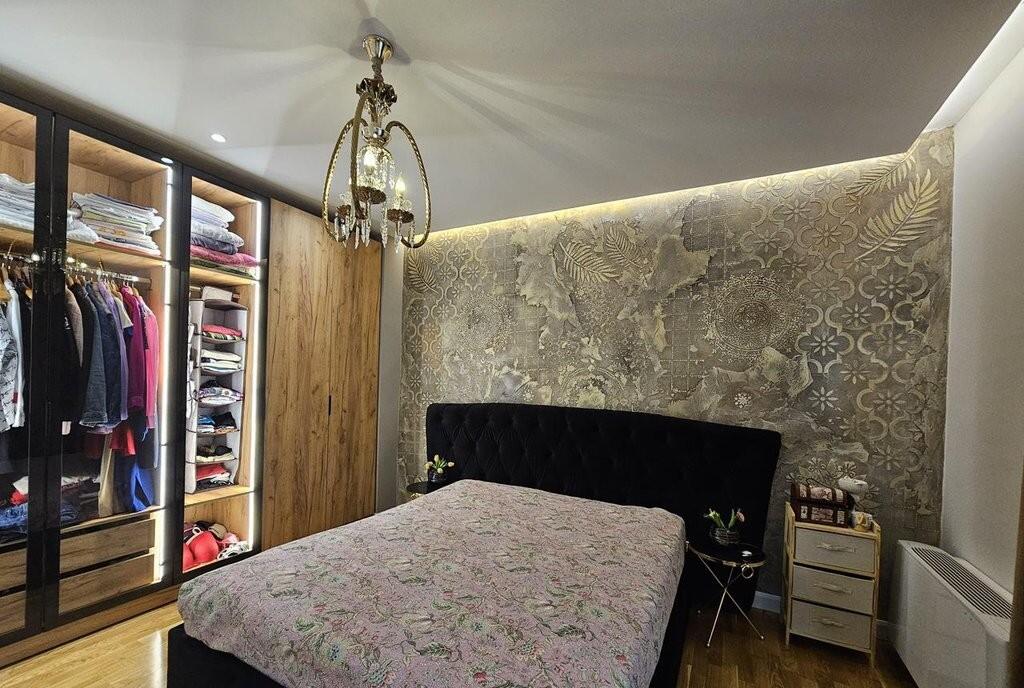 Apartment 3+1+2 for sale near Air Albania Stadium at Elbasan Street