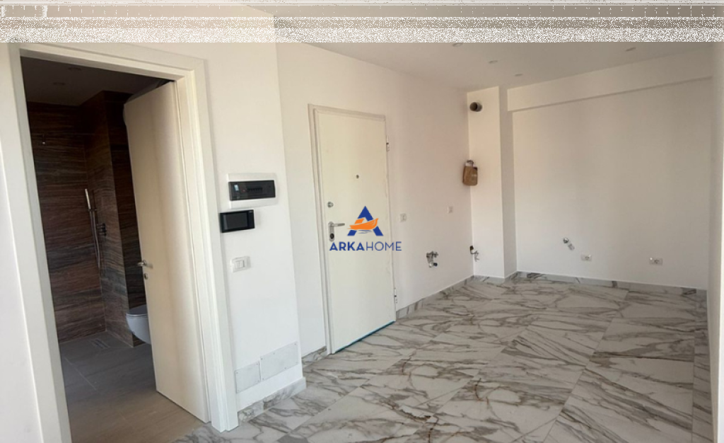 FOR RENT SPACE 70M2 "RRUGA E KAVAJES" 1,200 EURO