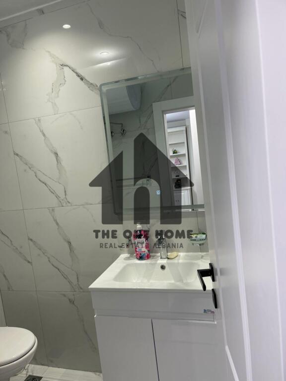 Qera 1+1 Rruga Kosovarve - rr kryesore.