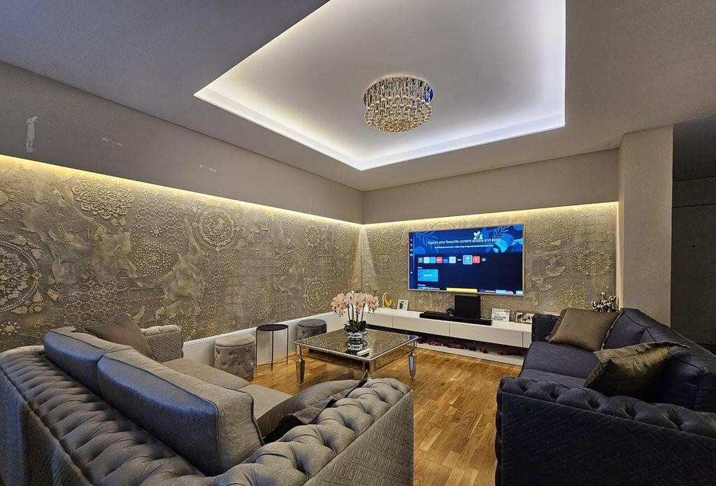 Apartment 3+1+2 for sale near Air Albania Stadium at Elbasan Street