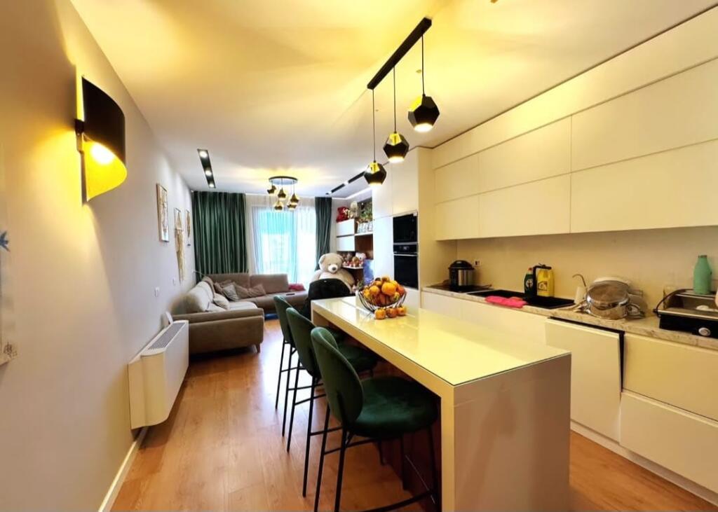 Opposite Delijorgii Kavaja Street Selling super apartment with garage 3+1+2