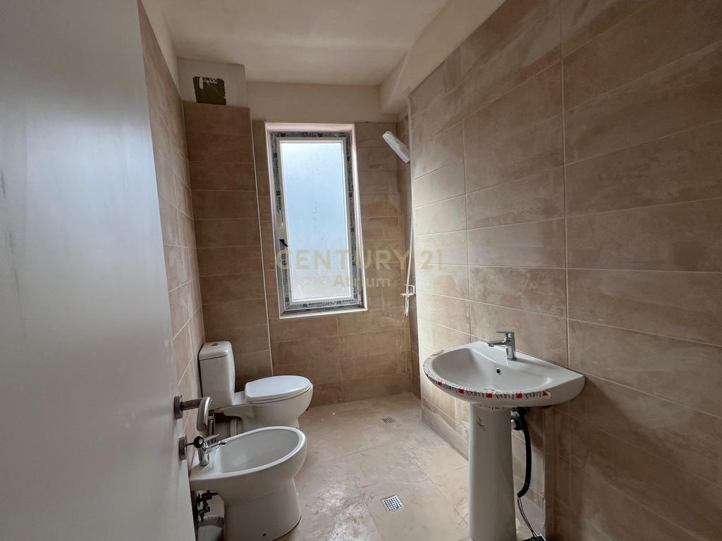 🏡 FOR SALE 2+1 APARTMENT WITH VERANDA – NEAR THE UNITED SCHOOL