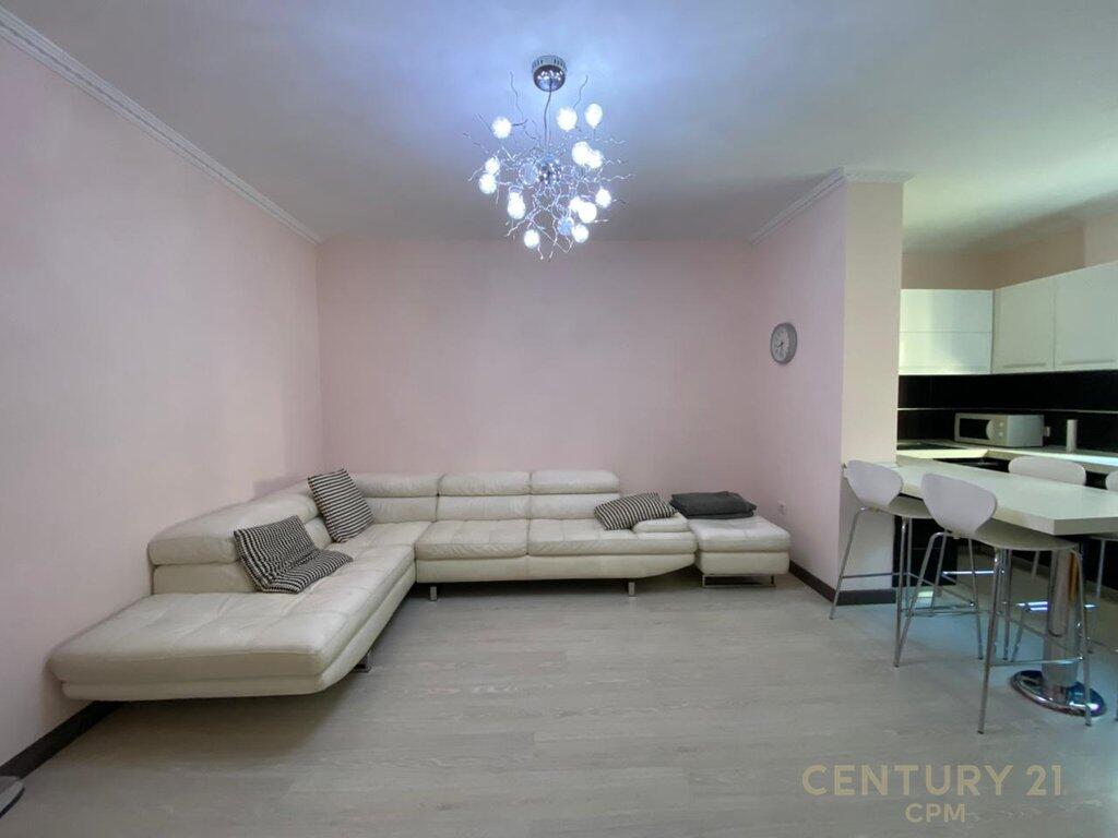 🏠 SHITET APARTAMENT 1+1+DEPO – ALI DEMI, BUZË RRUGËS KRYESORE