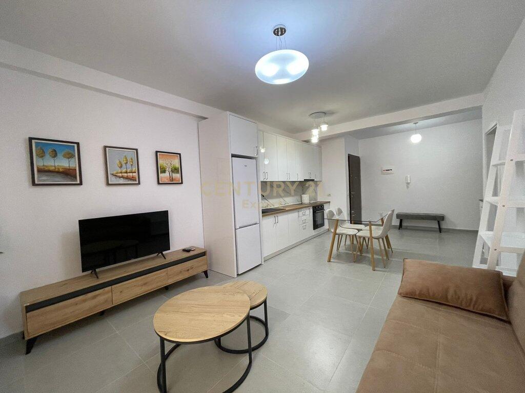 JAPIM ME QIRA APARTAMENT 1+1 POST PARKIMIN, NE RRUGEN E DURRESIT! 800 € /Muaj