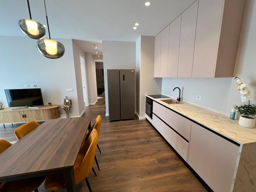 Rent apartment 2+1+2 at the Paris Municipality