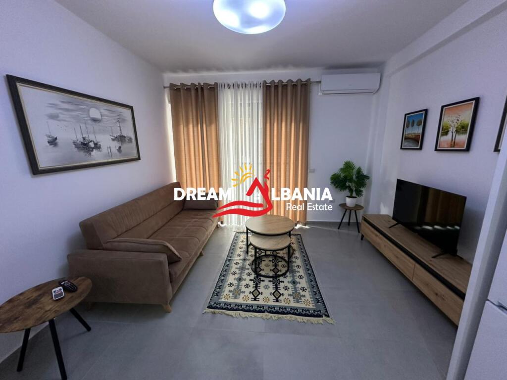 Appartamento 1+1 in affitto con parcheggio incluso sulla strada di Durazzo vicino a Colosseo (ID 42111489)