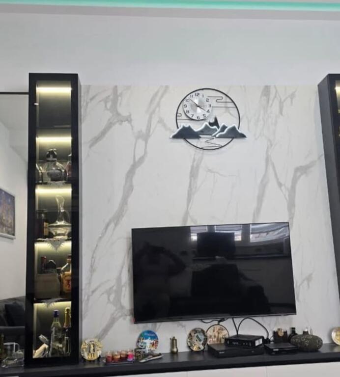 APPARTAMENTO 1+1 IN AFFITTO - ○ Posizione: Kristal Center,55,000 Lekë /   