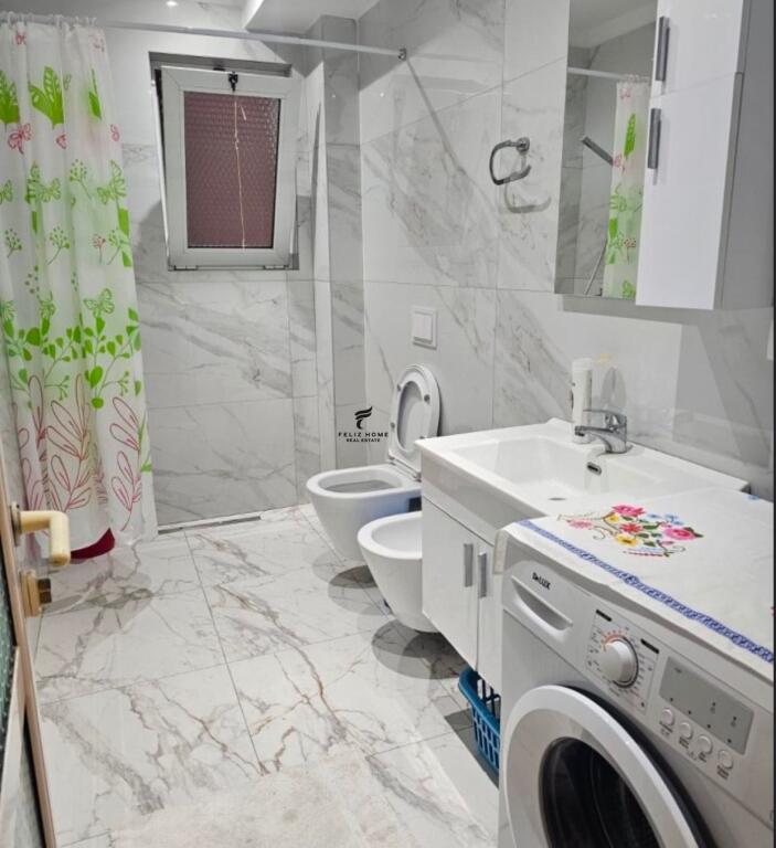 APARTAMENT ME QERA 3+1 BULEVARDI ZOGU 1 55.000 LEKE