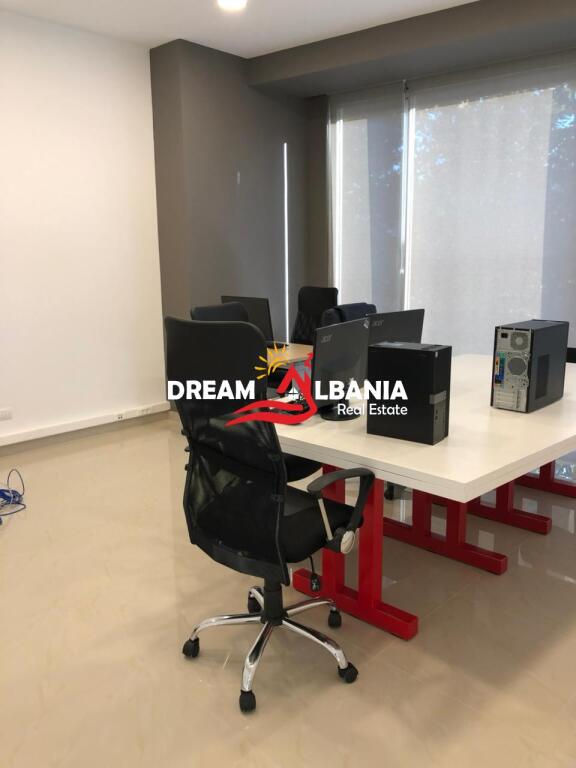 Ambient zyre me qera , Kompleksi Delijorgji (ID 42611380)