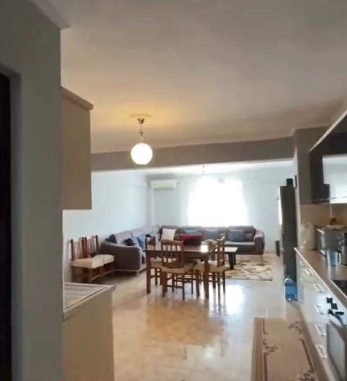 APARTAMENT ME QERA 2+1 LAPRAKE 60.000 LEKE