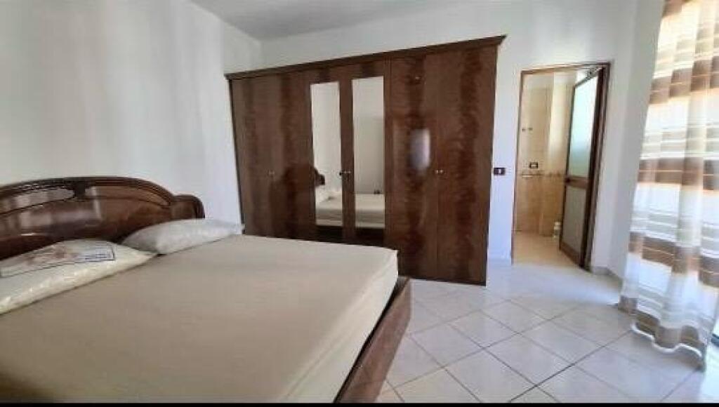 Apartament 2+1+2 me qira në Astir, Tiranë