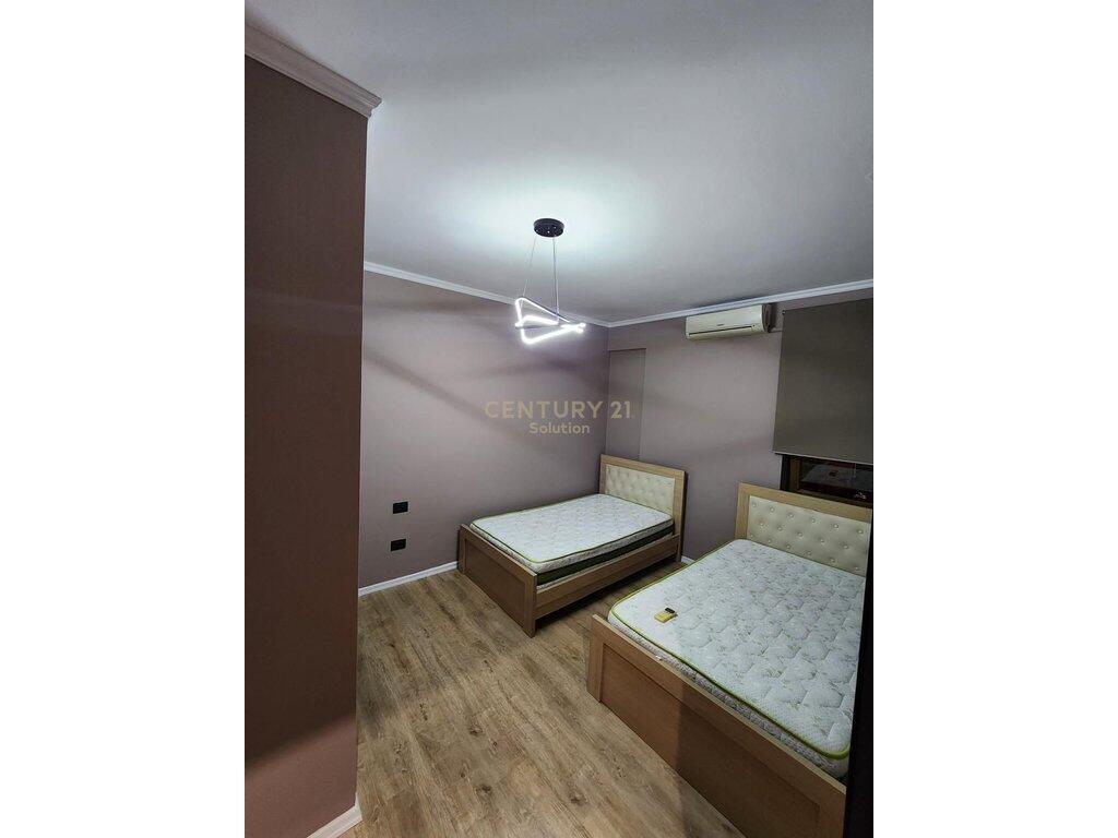 Apartment 3+1+2 for Rent at the “21 Dhjetori” Intersection, Tirana!