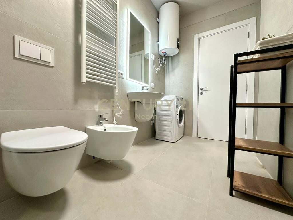 Modern 1+1 apartment with parking space in the new residence "Akses Tirana"🏙