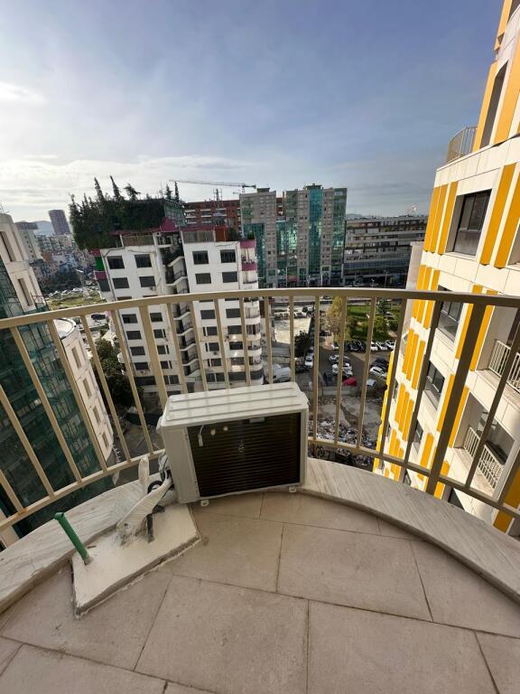 📍 Appartamento in affitto – Nel centro di Tirana Zogu Zi, di fronte al Ring Center