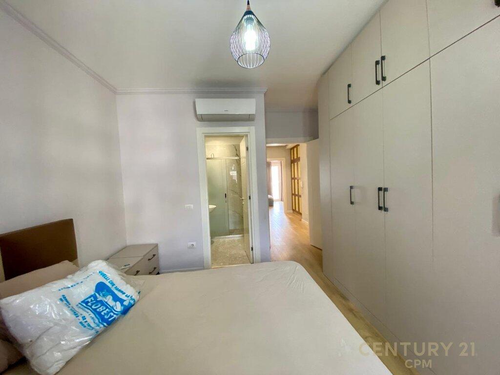 NE KOMUNEN E PARISIT JAPIM APARTAMENT 2+1+2+POST PARKIMI ME QIRA ! 1,100 € /Muaj